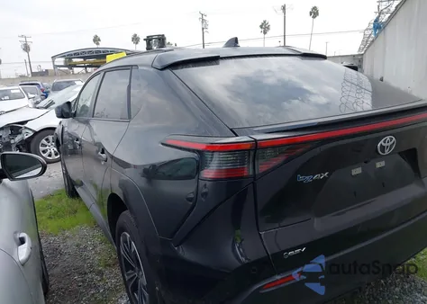 2025 Toyota Bz4X Xle z USA, uszkodzony, nr VIN JTMAAAAA6SA068606